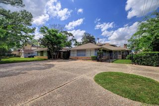 4002 Portsmouth Avenue, Houston, TX 77027