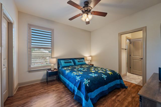 204 Overlook CT, Georgetown, TX 78628