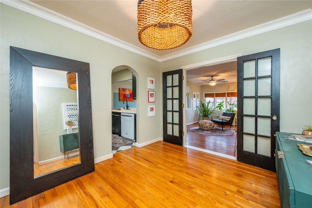 937 Caulder Avenue, Des Moines, IA 50315