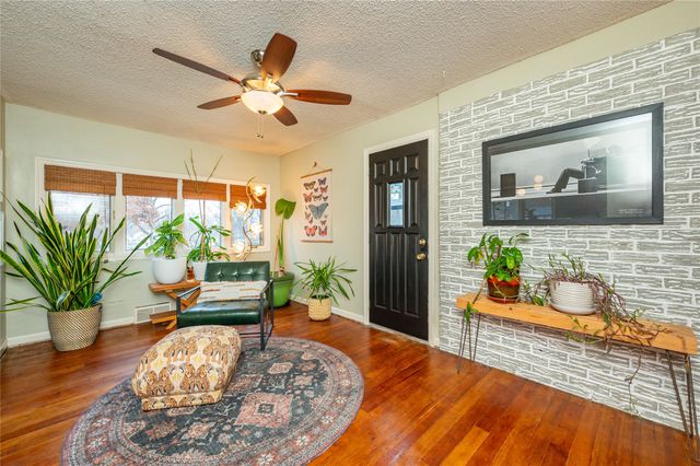 937 Caulder Avenue, Des Moines, IA 50315