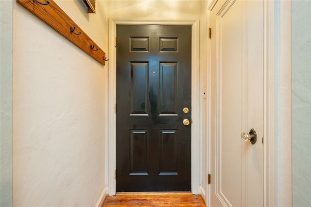 937 Caulder Avenue, Des Moines, IA 50315