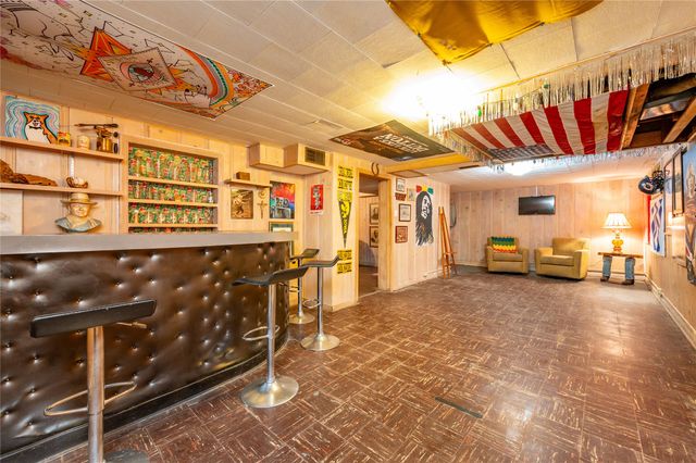 937 Caulder Avenue, Des Moines, IA 50315