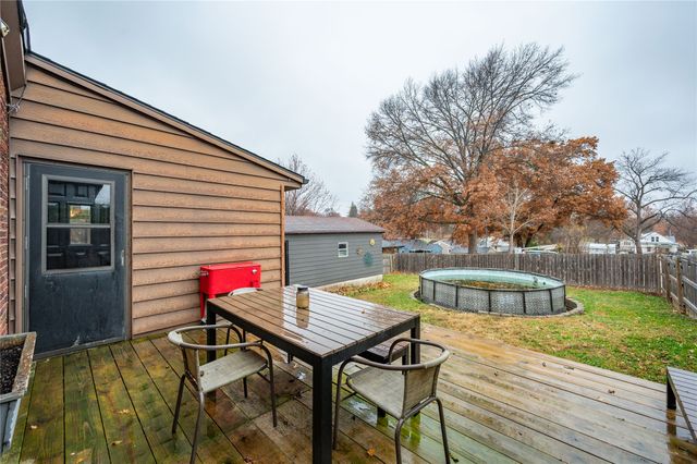 937 Caulder Avenue, Des Moines, IA 50315