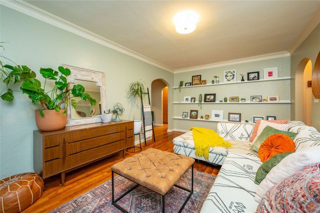 937 Caulder Avenue, Des Moines, IA 50315