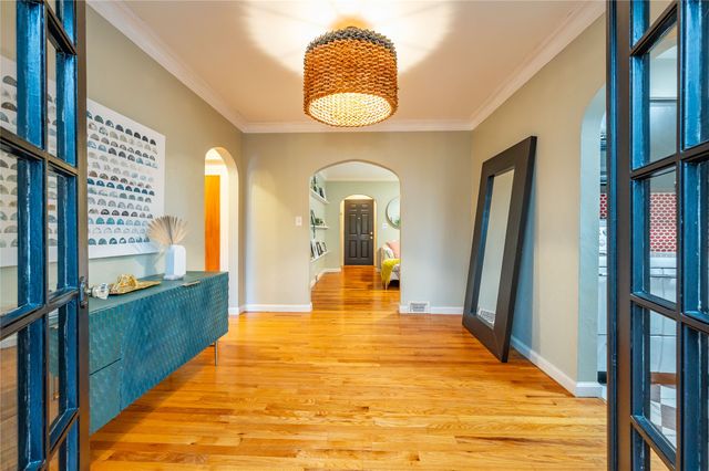 937 Caulder Avenue, Des Moines, IA 50315