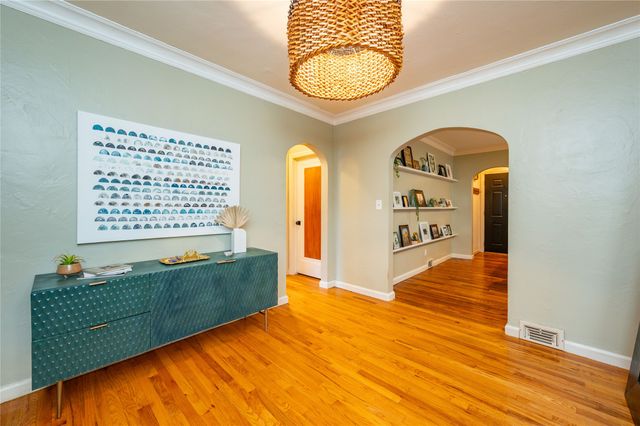 937 Caulder Avenue, Des Moines, IA 50315