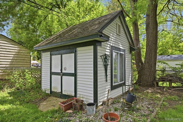23164 Donald Avenue, Eastpointe, MI 48021