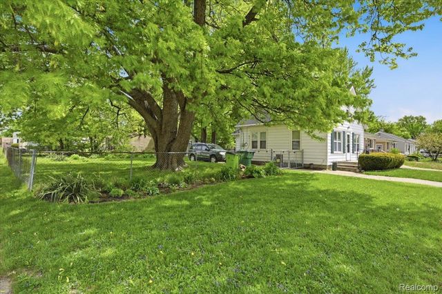 23164 Donald Avenue, Eastpointe, MI 48021