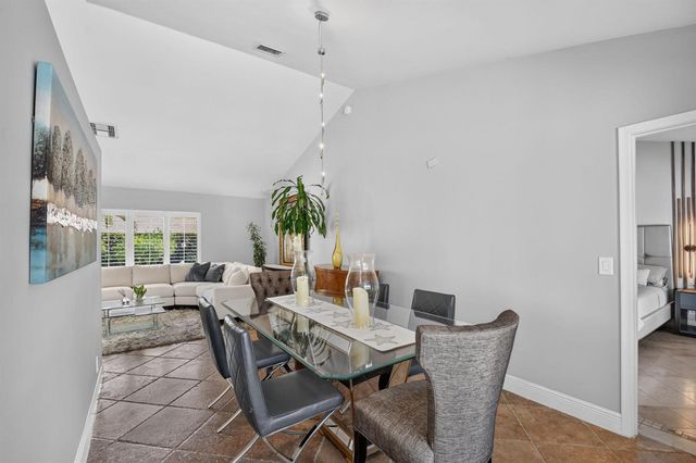 5817 Laurel Green Circle, Boynton Beach, FL 33437