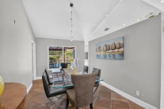 5817 Laurel Green Circle, Boynton Beach, FL 33437