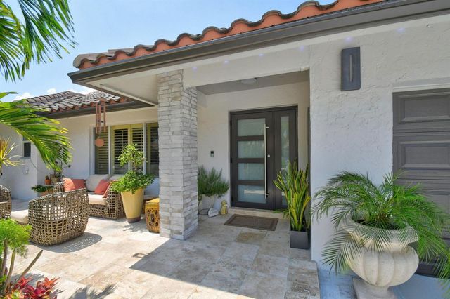 5817 Laurel Green Circle, Boynton Beach, FL 33437