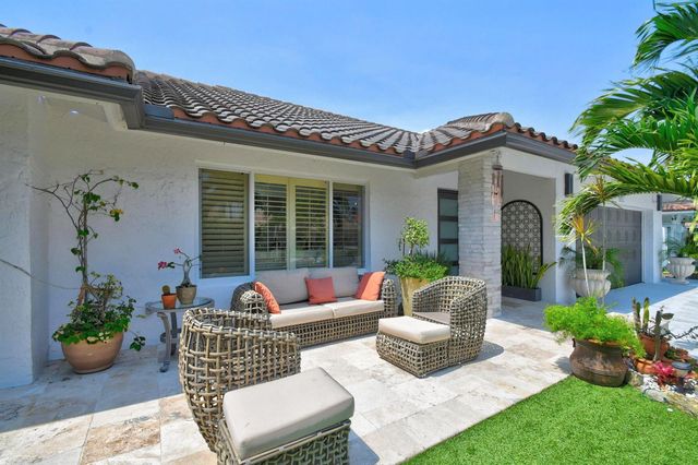 5817 Laurel Green Circle, Boynton Beach, FL 33437