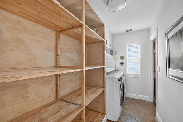 5817 Laurel Green Circle, Boynton Beach, FL 33437