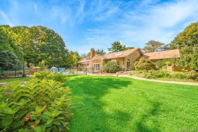 4 Rose Court, Centereach, NY 11720