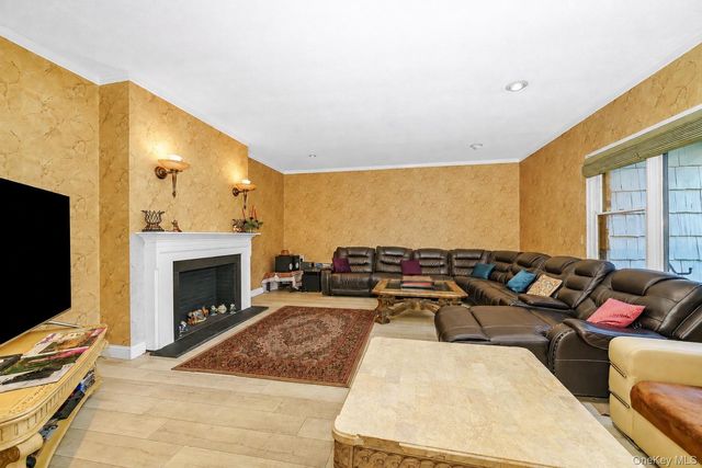 4 Rose Court, Centereach, NY 11720