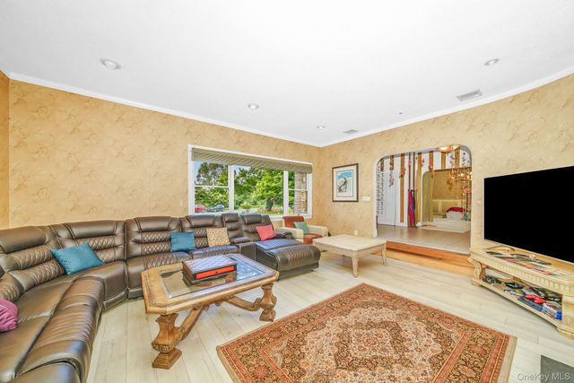 4 Rose Court, Centereach, NY 11720