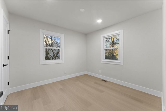 9603 WOODLAND AVE, Lanham, MD 20706