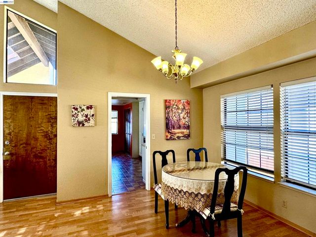 14382 Outrigger Dr, San Leandro, CA 94577