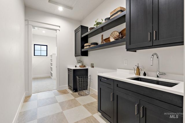116 S Carbon Rivet Ave, Eagle, ID 83616
