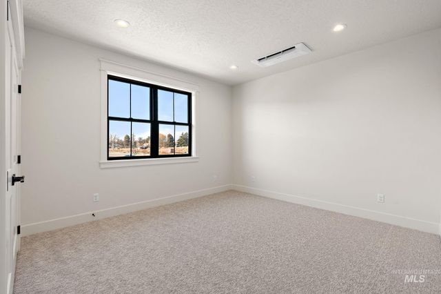 116 S Carbon Rivet Ave, Eagle, ID 83616