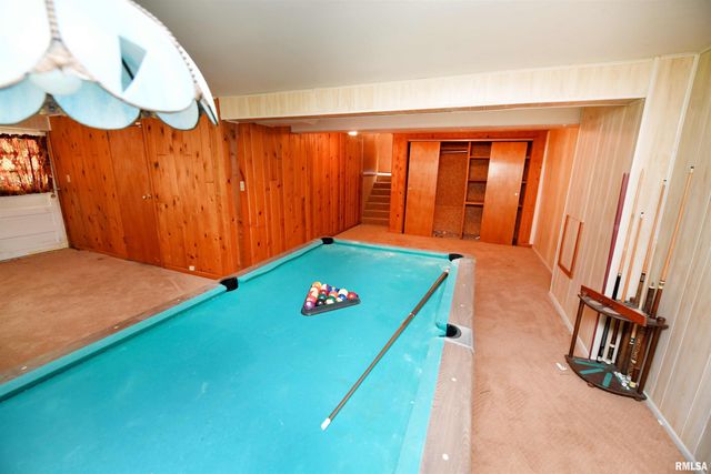 2717 W CASTLE Court, Peoria, IL 61614