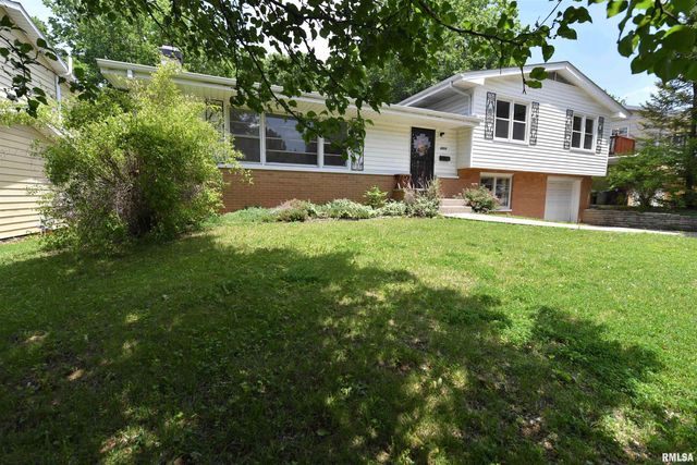 2717 W CASTLE Court, Peoria, IL 61614