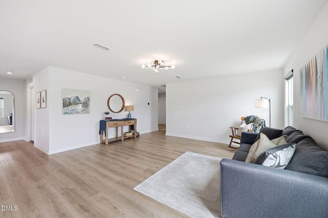 82 Coble Farms Place, Fuquay Varina, NC 27526