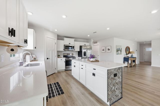 82 Coble Farms Place, Fuquay Varina, NC 27526