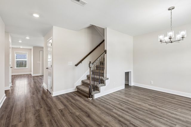 203 Clark Rd, Clarksville, TN 37042