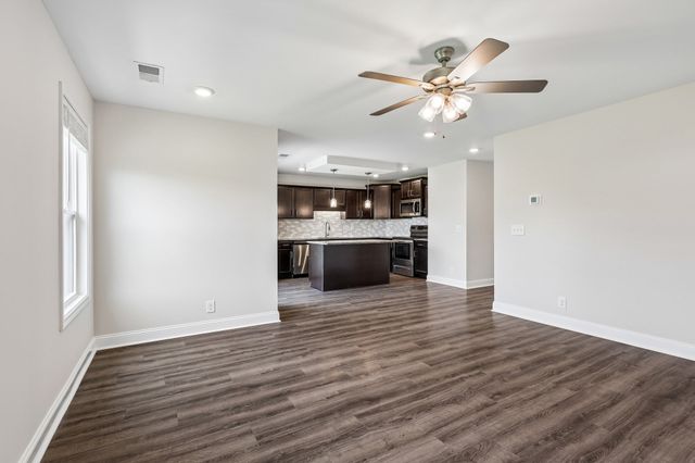203 Clark Rd, Clarksville, TN 37042