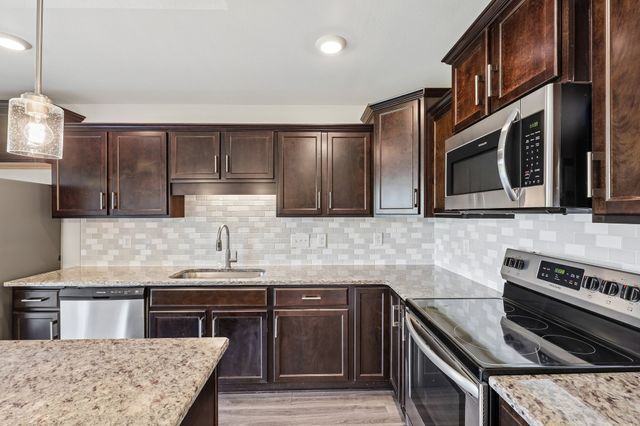 203 Clark Rd, Clarksville, TN 37042