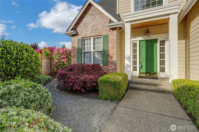 2113 12th Ave NW, Puyallup, WA 98371