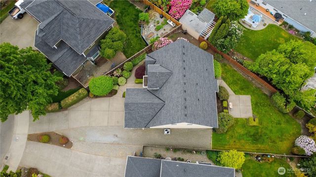 2113 12th Ave NW, Puyallup, WA 98371