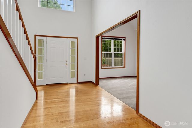 2113 12th Ave NW, Puyallup, WA 98371