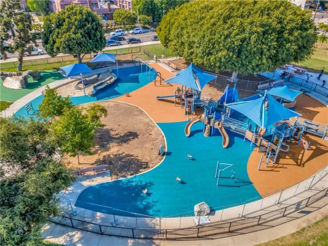 12961 Panama Street, Los Angeles, CA 90066