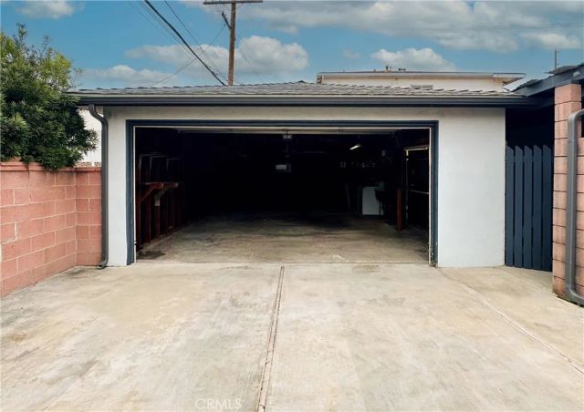 12961 Panama Street, Los Angeles, CA 90066