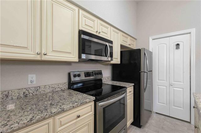 3806 Sugar Creek CIR, Portsmouth, VA 23703