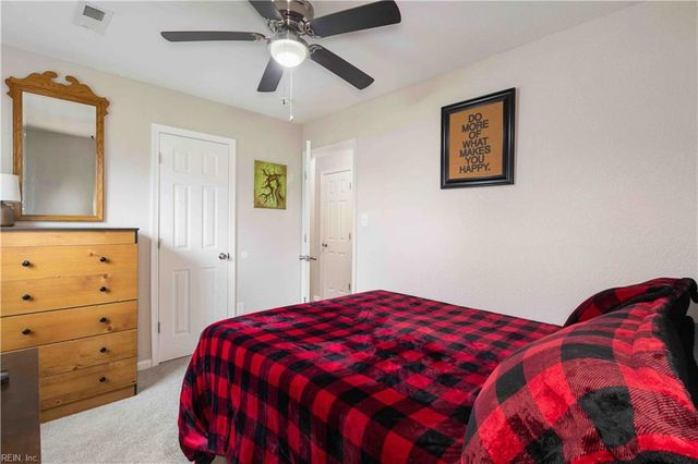 3806 Sugar Creek CIR, Portsmouth, VA 23703