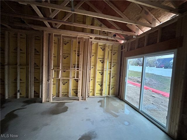 5082 Shepherds Glen, Willoughby, OH 44094