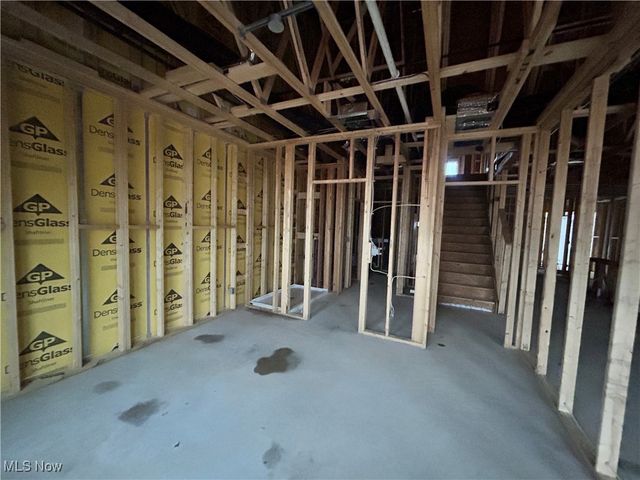 5082 Shepherds Glen, Willoughby, OH 44094