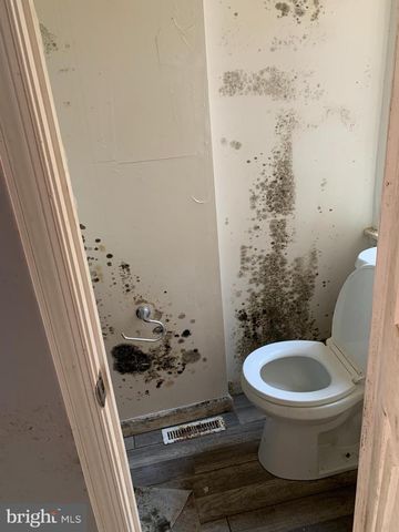 421 N CASTLE ST, Baltimore, MD 21231