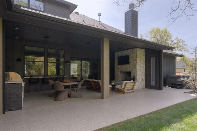 251 Old Farm Road, Edmond, OK 73034