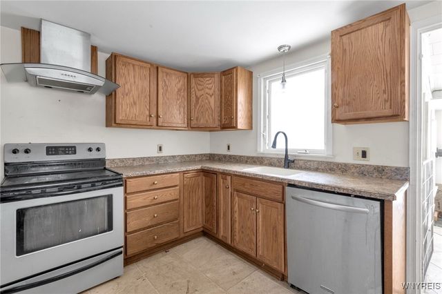 6921 Bear Ridge Road, Pendleton, NY 14120