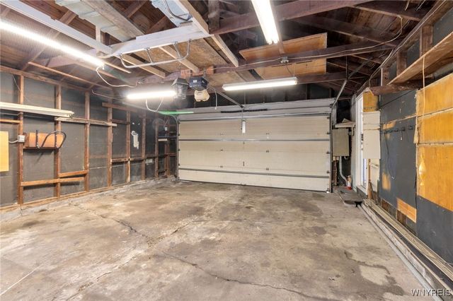 6921 Bear Ridge Road, Pendleton, NY 14120