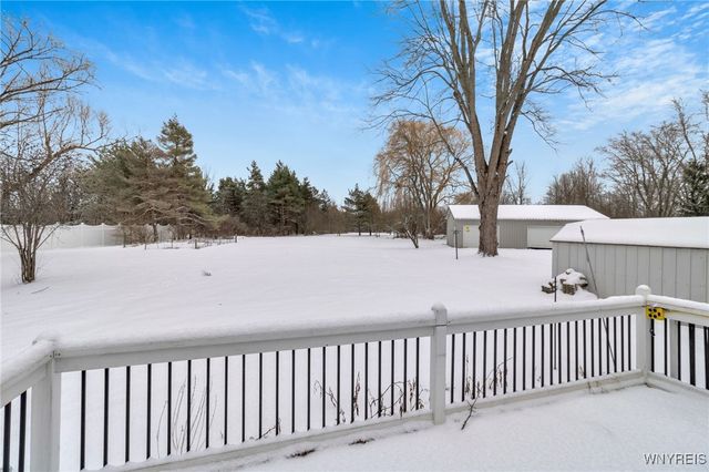 6921 Bear Ridge Road, Pendleton, NY 14120