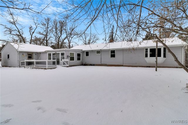 6921 Bear Ridge Road, Pendleton, NY 14120