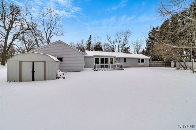 6921 Bear Ridge Road, Pendleton, NY 14120