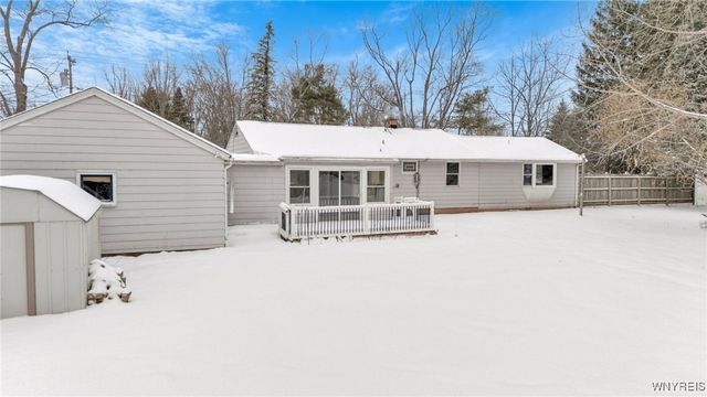 6921 Bear Ridge Road, Pendleton, NY 14120