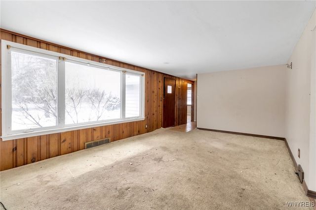 6921 Bear Ridge Road, Pendleton, NY 14120