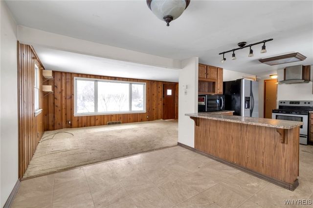 6921 Bear Ridge Road, Pendleton, NY 14120